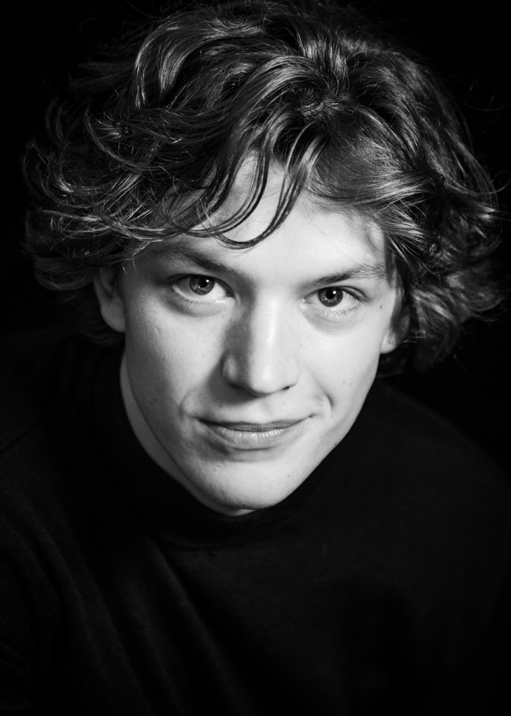 Hugo Tarres, aktor Teatru Narodowego. Fot. Marta Ankiersztejn